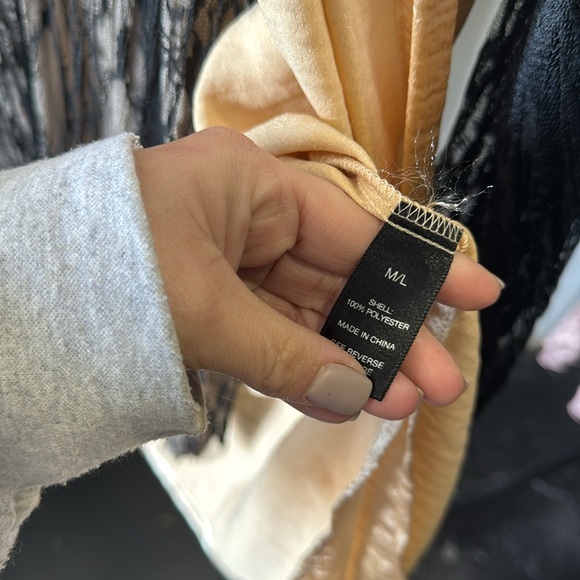 No from Buckle champagne open front kimono 11/29 - Picture 3 of 4